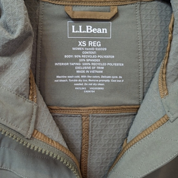 LL Bean Bradbury Stretch Women's Weather Resistant Light Green Parka Jacket (XS) - Picture 3 of 8
